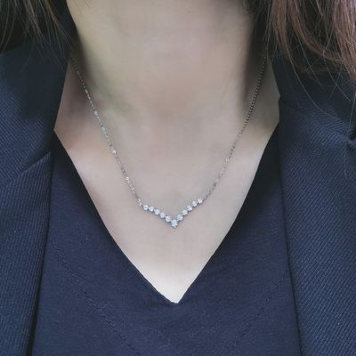 Χρυσό Moissanite 18k Διαμαντένιο Χαμόγελο Κολιέ Κεραυνό Για Δώρο