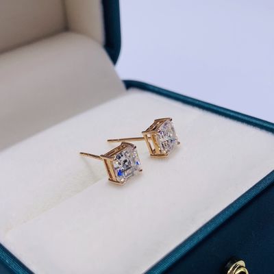 Κουβικό 18K χρυσό Moissanite διαμαντένια σκουλαρίκια Stud για δώρο γενεθλίων